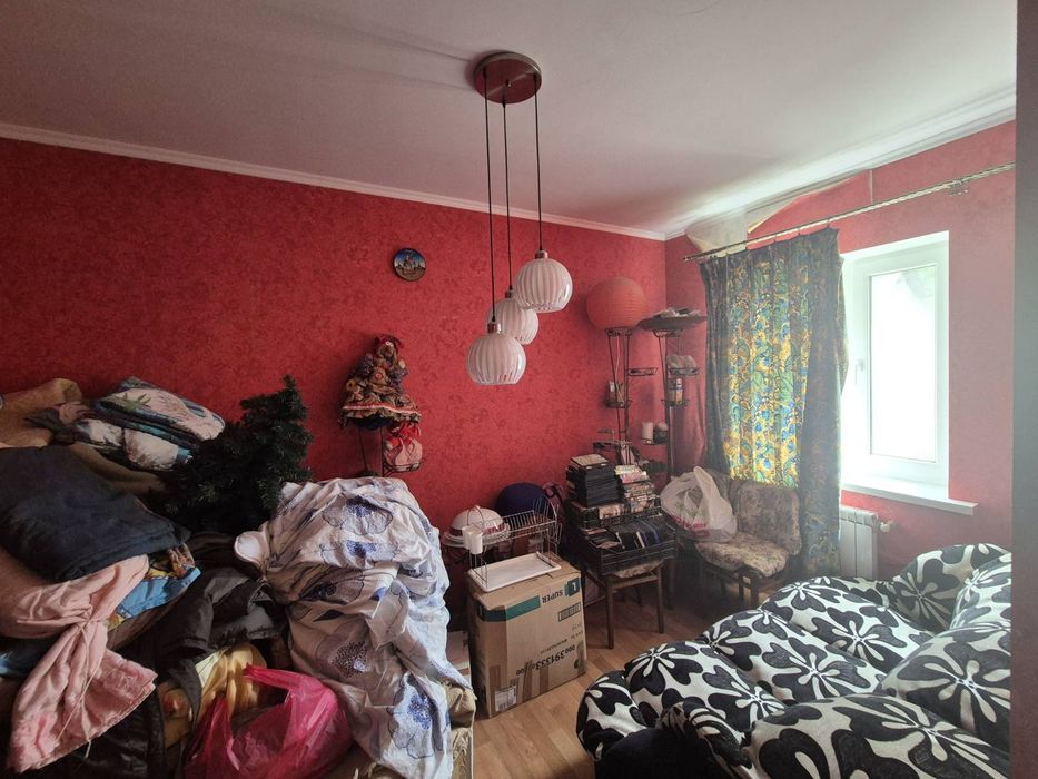 Продам частину будинку по вул.Короленка (біля річки)