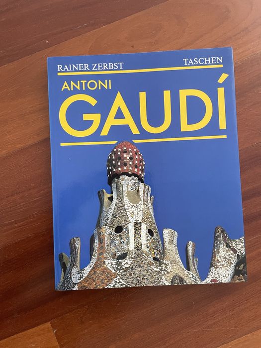 Livro decorativo Gaudi