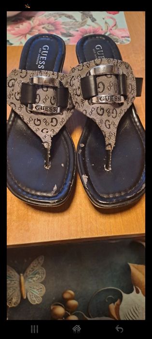 Klapki damskie guess