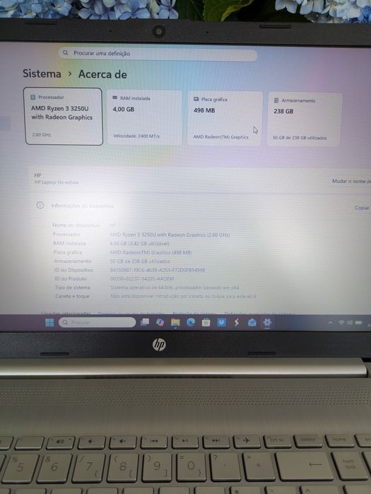 Portátil HP 15s | AMD Ryzen 3 | 4GB RAM (Expansível) | SSD 256GB | Bateria Ok