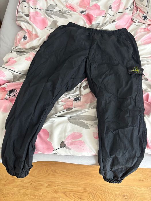 spodnie dresowe stone island
