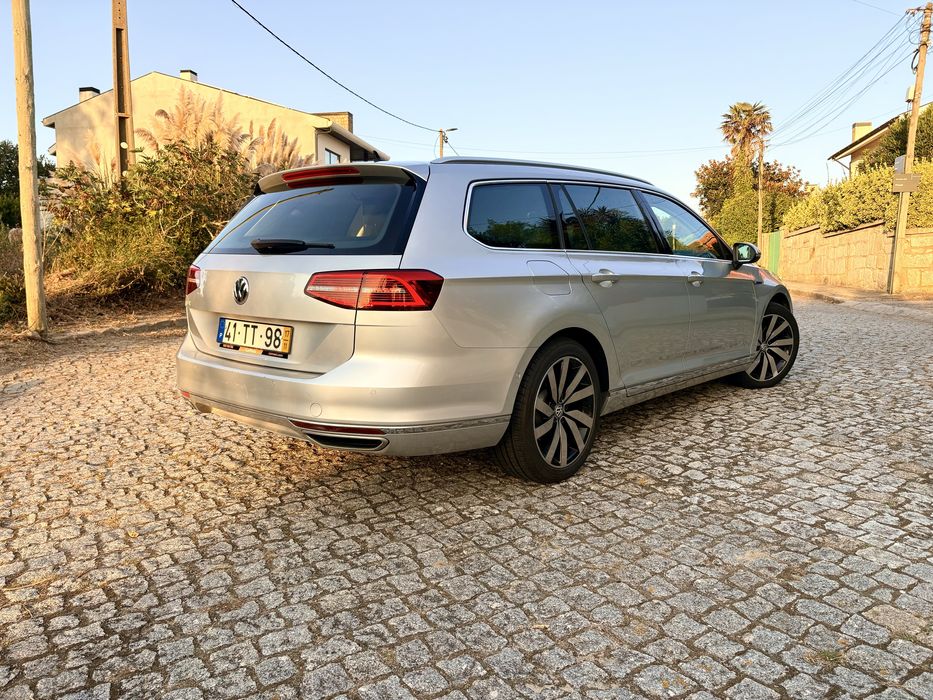 Volkswagen Passat Variant GTE Plug-in Hybrid DSG — photo 2