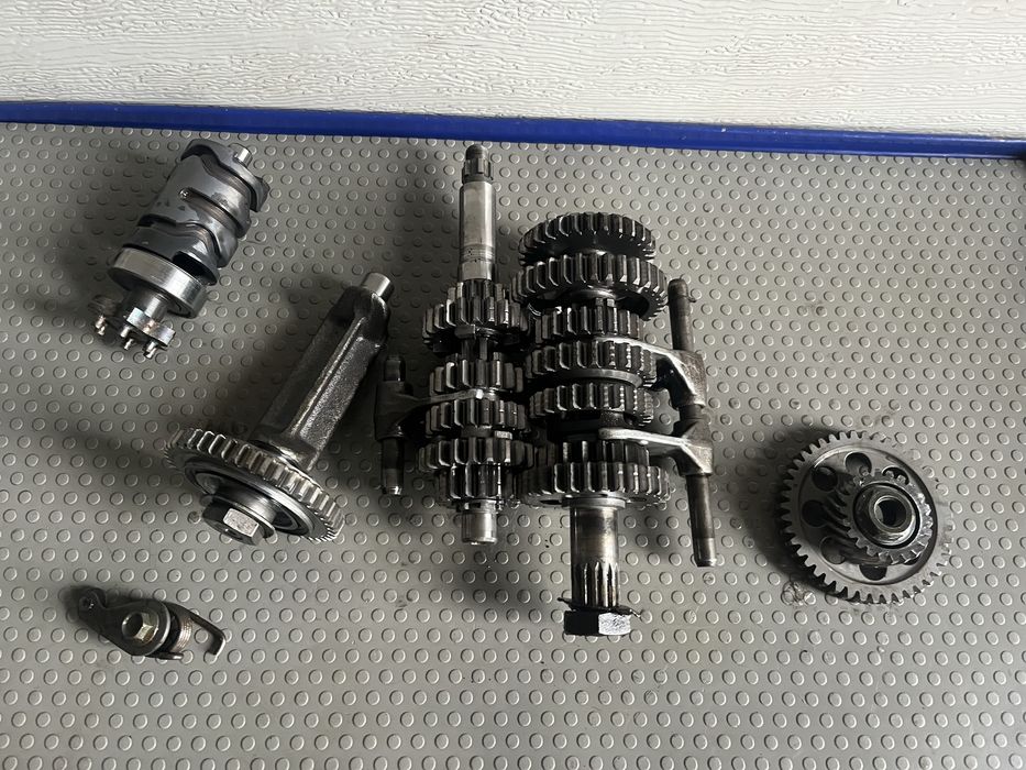 Skrzynia biegów dt 125 x r