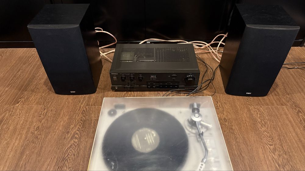 amplificador technics SU-V450 e giradiscos toshhiba