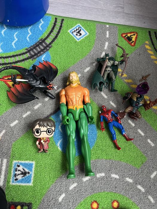 Оригінальні колекційні іграшки, фігурки персонажів