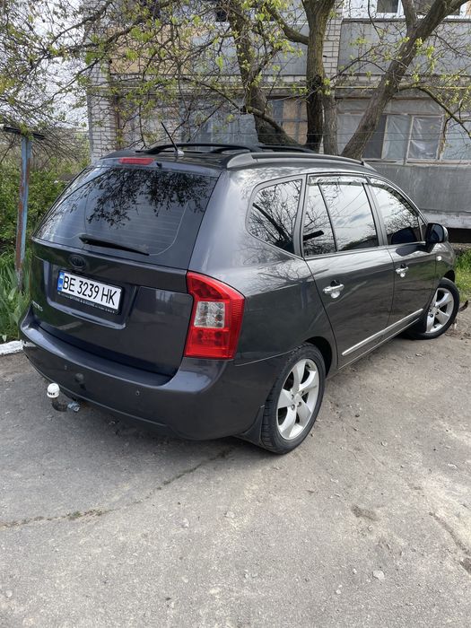 KIA CARENS 2.0 газ/бенз