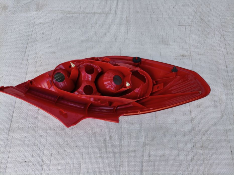 Opel Corsa D lampa tył tylna prawa zewnętrzna w błotnik nowa oryginał wysyłka