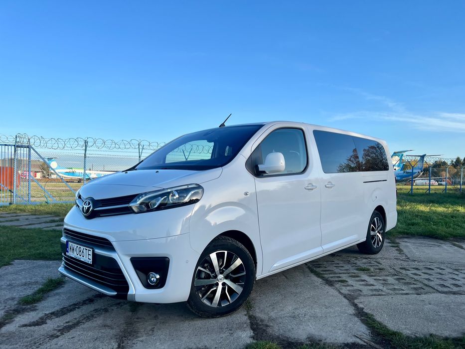 Grupa Nexus Wynajem samochów busów 8-9 miejsc Przewóz osób