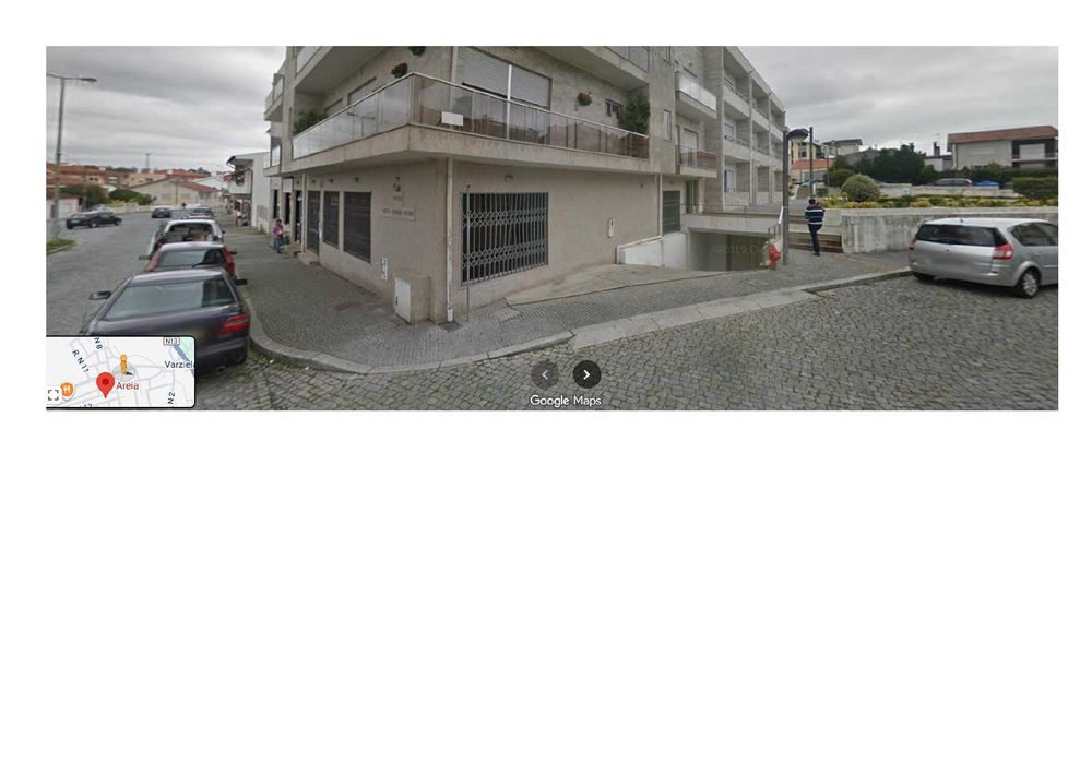 Garagem Areia Árvore