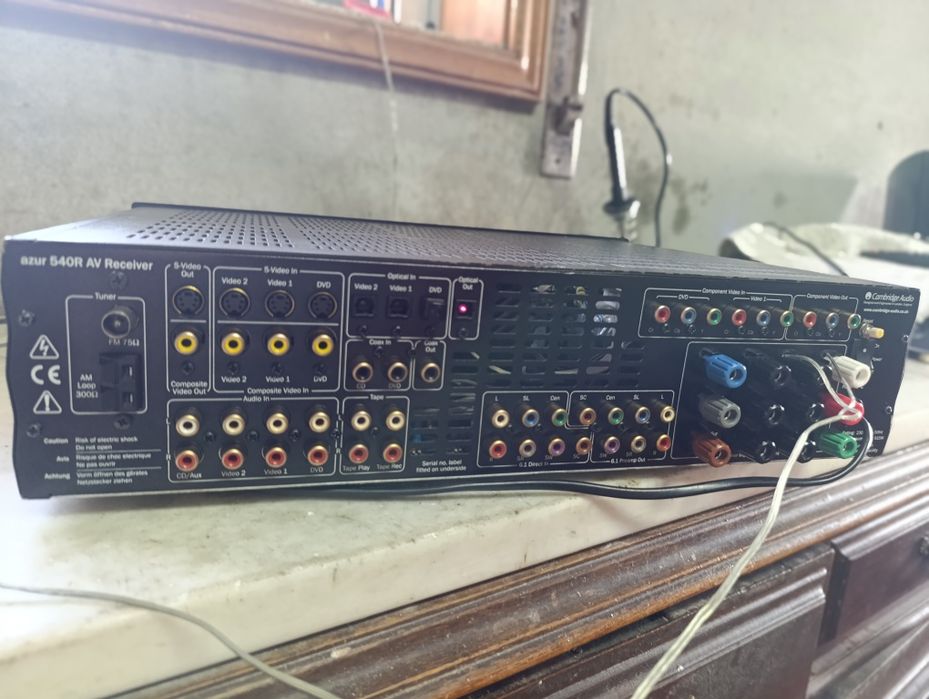 Cinema Hoom Cambridge 615W com comando.