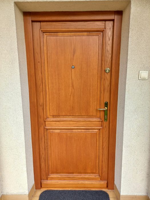 Renowacja/malowanie/lakierowanie stolarki - drzwi/mebli/blatow