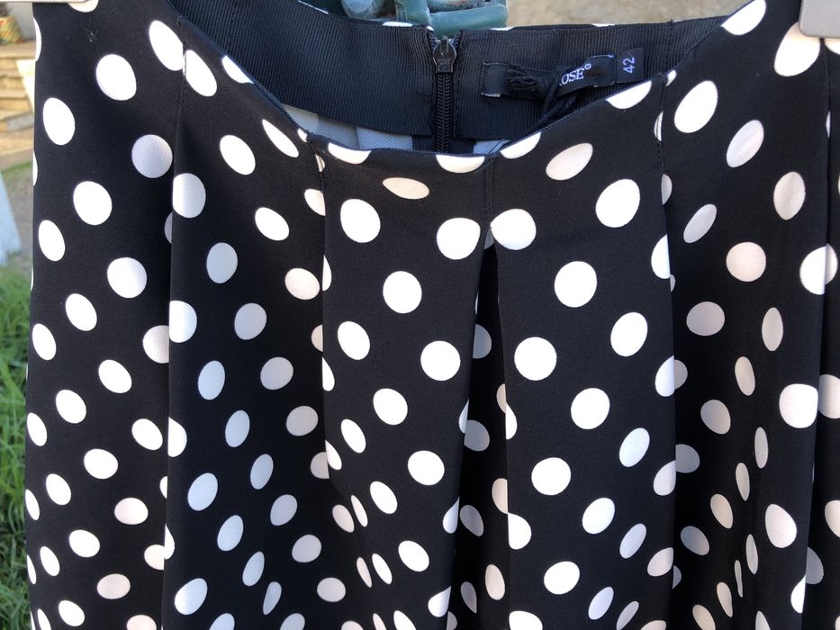 Saia Denny Rose nova com etiqueta