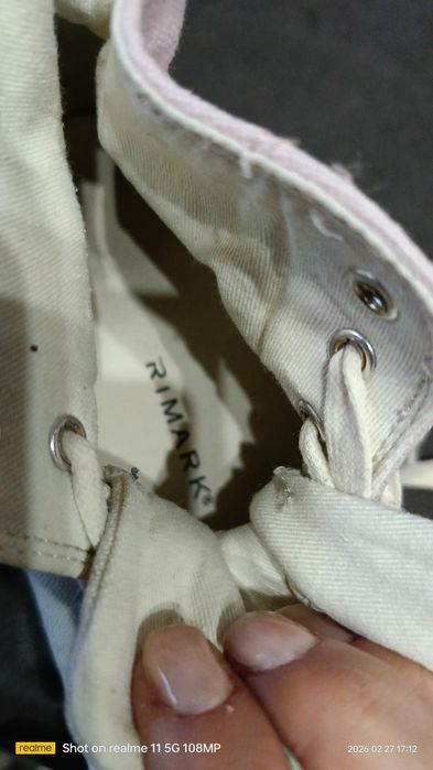 Trampki firmy Primark.