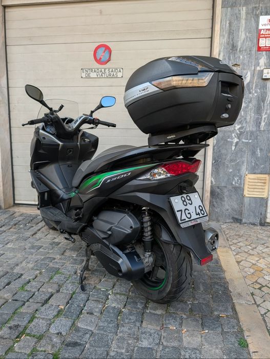 Kawasaki J 300cc
