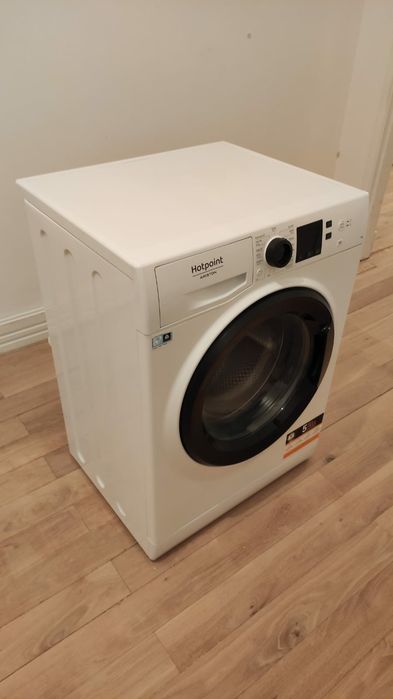 Hotpoint-Ariston Washing Machine64751210796547123