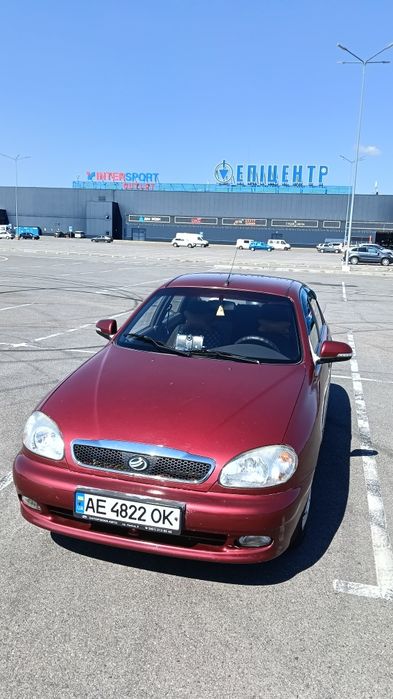 автомобиль заз Ланос