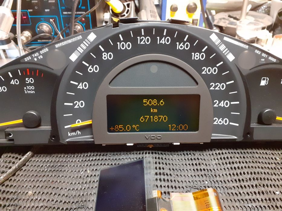 Quadrante Mercedes-Benz w203 LCD novo.