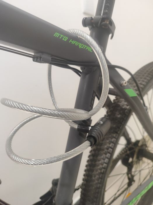 Bicicleta de Montanha (MTB) + Tranca de Oferta (Precisa de Roda Dianteira)