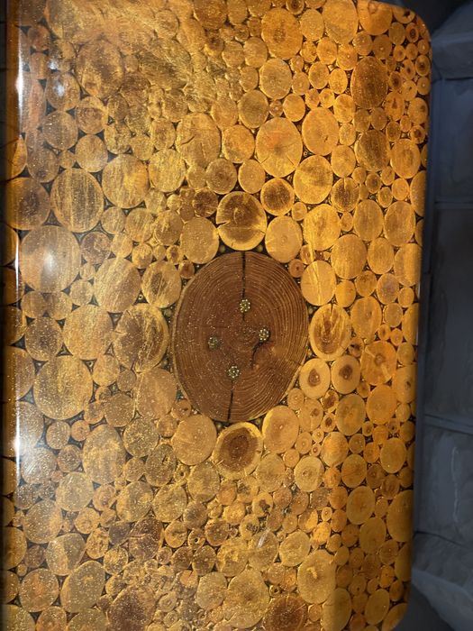 Стіл з дерева та епоксидної смоли