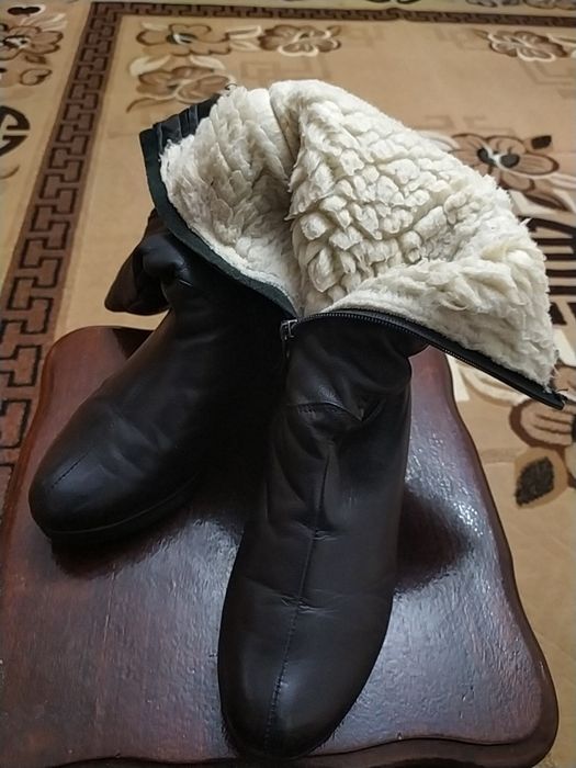 Зимові шкіряні сапожки