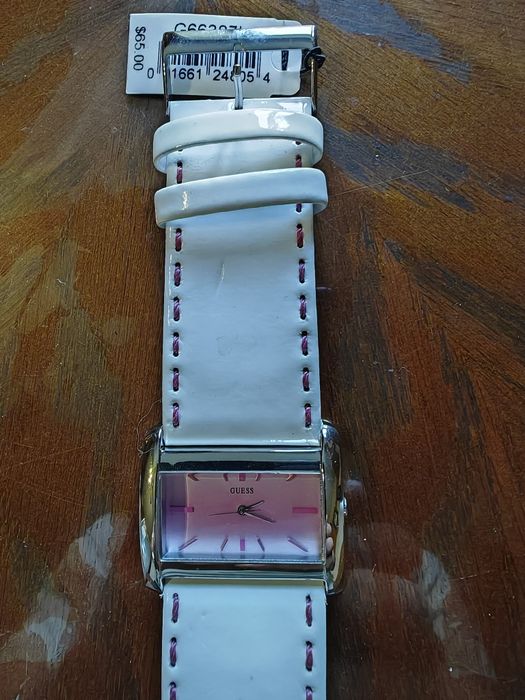 Часы наручные водонепроницаемые