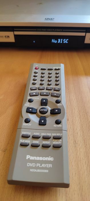 Leitor DVD-S35 (com comando) | Funciona