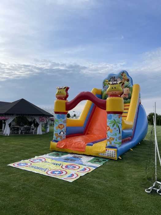 Wynajem dmuchanej zjeżdżalni