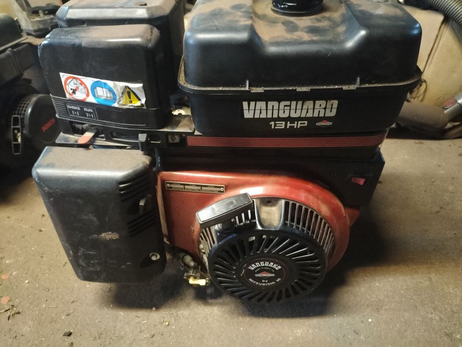 Silnik Briggs vanguard 13 hp