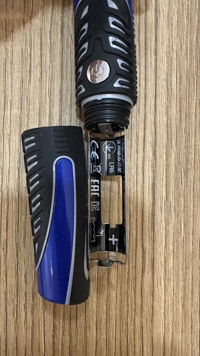 Тример Gillette в робочому стані