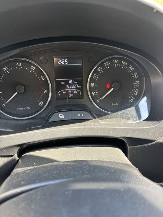 Продается шкода рапид 1,2 турбо