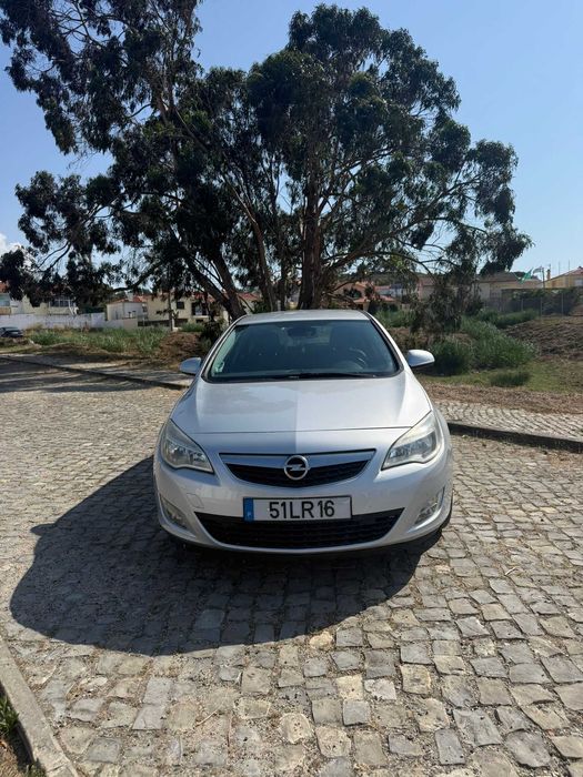 Carro Opel Astra