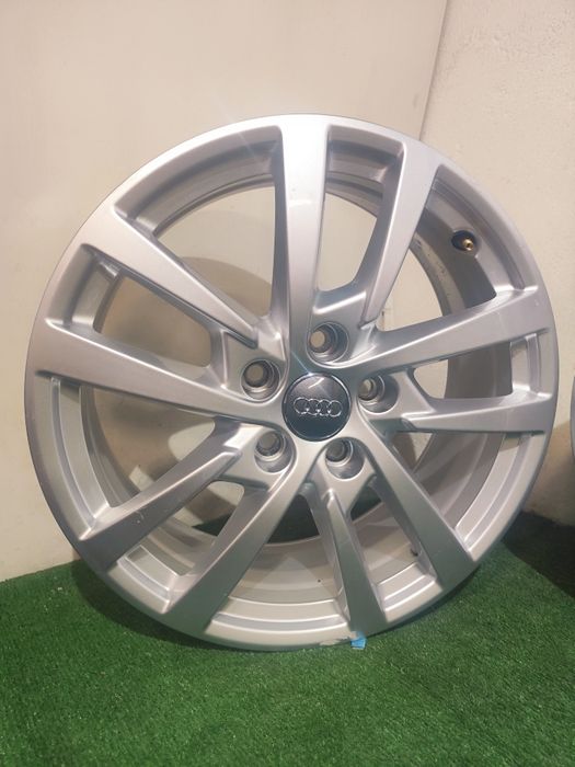 Felgi aluminiowe OE Audi A3 V8 17" 6J et48 5x112