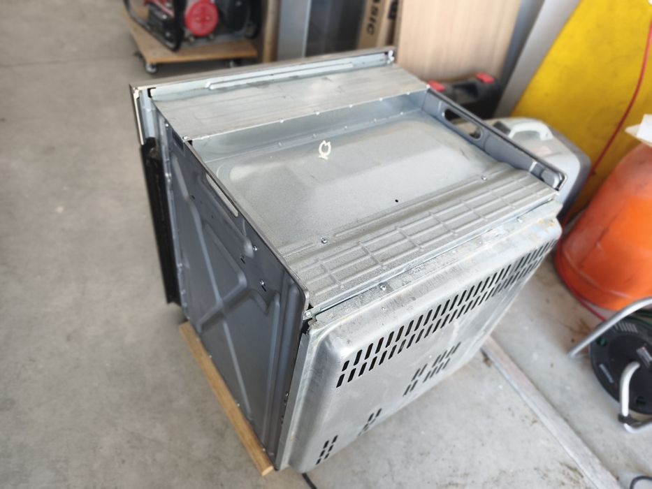 Forno Zanussi ZOPXE5X1 Pirolítico como novo
