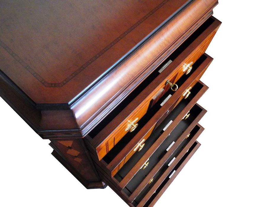 Camiseiro cerejeira excelente trabalho de embutidos