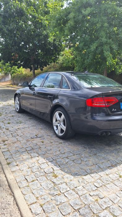 Audi A4 B8 2.0tdi 143cv foto 5