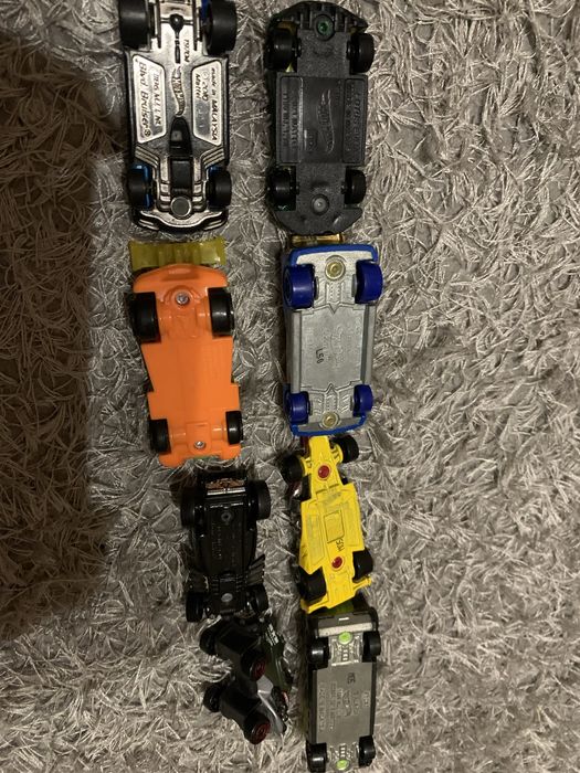 Машинки Hot Wheels