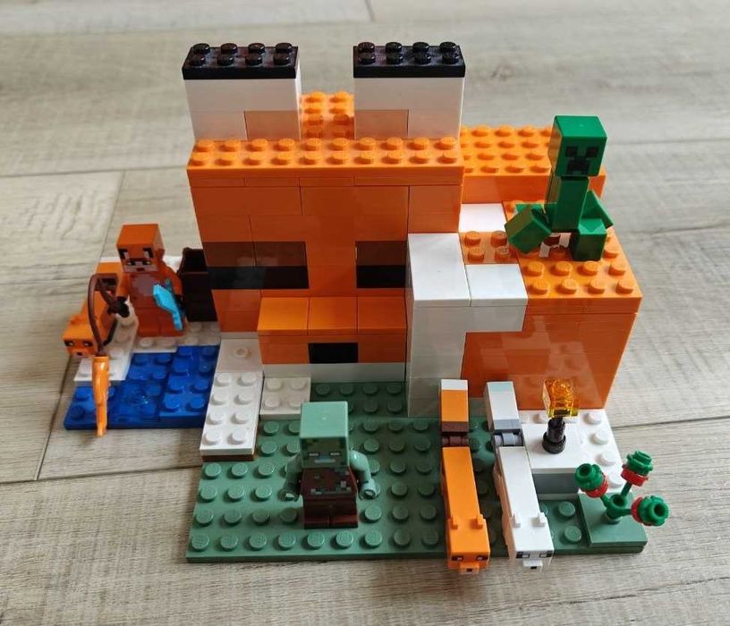 LEGO 21178 Minecraft Siedlisko lisów kompletny z instrukcją bez pudełk