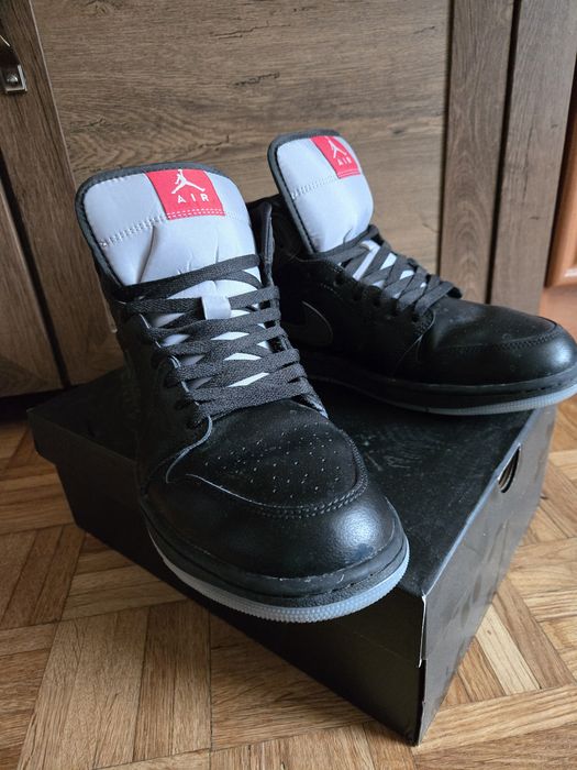 Air Jordan 1 Mid SE