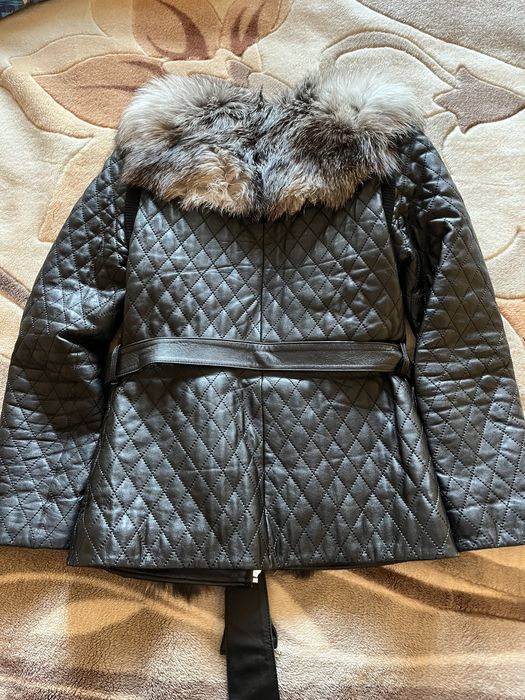 Демисезоннная кожанная курточка, размер М