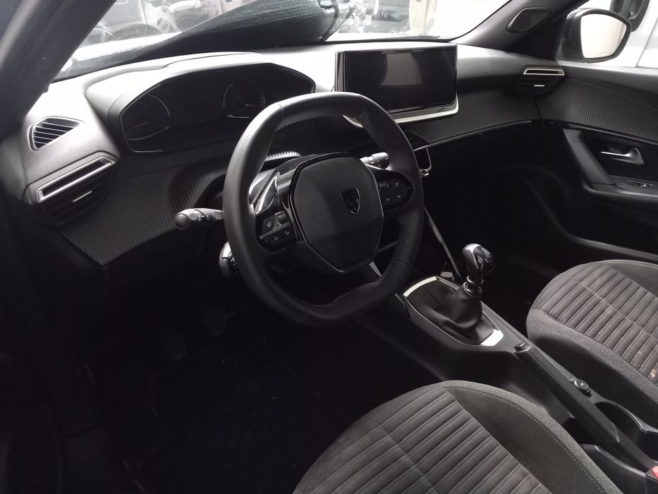 Peugeot 2008 1.2  ano 2023