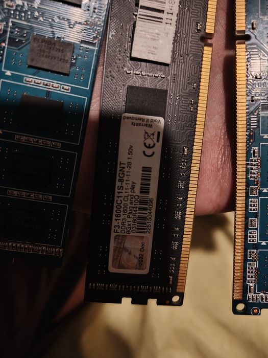 Kości ram DDR3 4+4+4+4+8