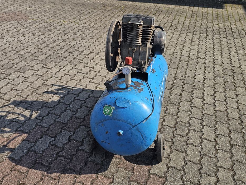 Kompresor ABAC MP4 200L – sprawny