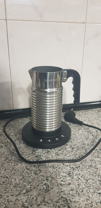 Batedor de leite da Nespresso Aeroccino 4