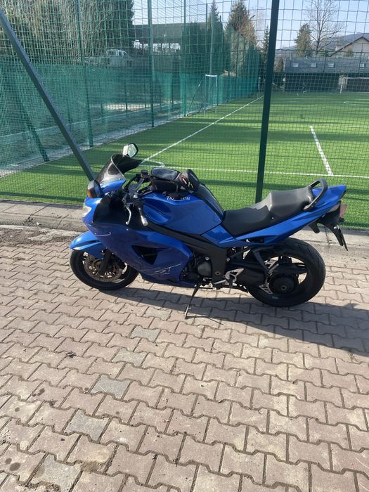 Motocykl Triumph sprint 1050