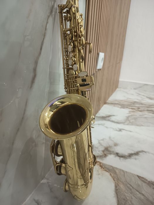 Saxofone alto estado impecável