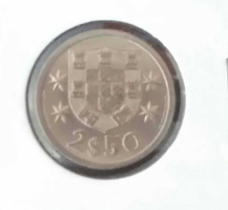 Moedas, notas, medalhas