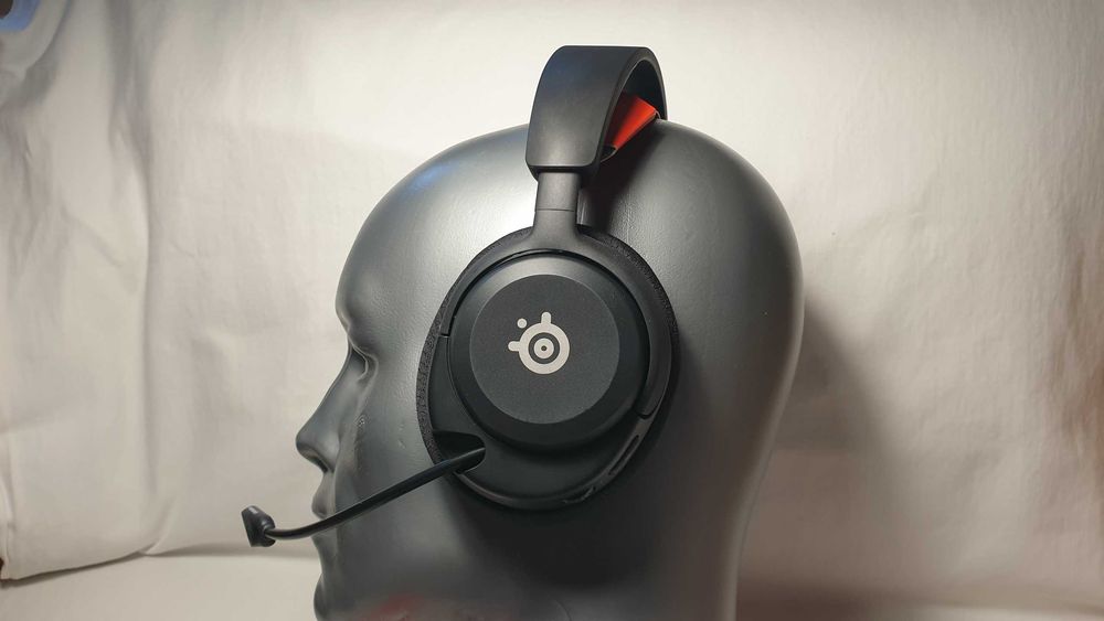 Słuchawki bezprzewodowe SteelSeries Arctis Nova 4 - NOWE.