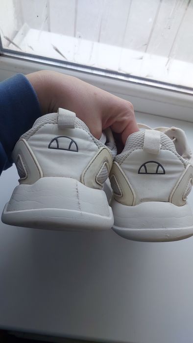 Кроссовки Ellesse (белые текстильные)