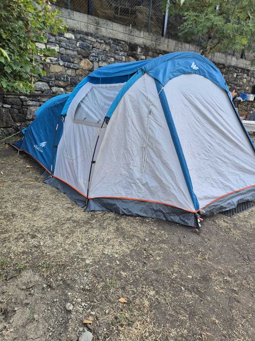Tenda Quechua Arpenaz 4 pessoas e avançado