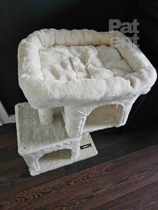 Drapak dla kota kompaktowy 67 cm beżowy domek słupek legowisko